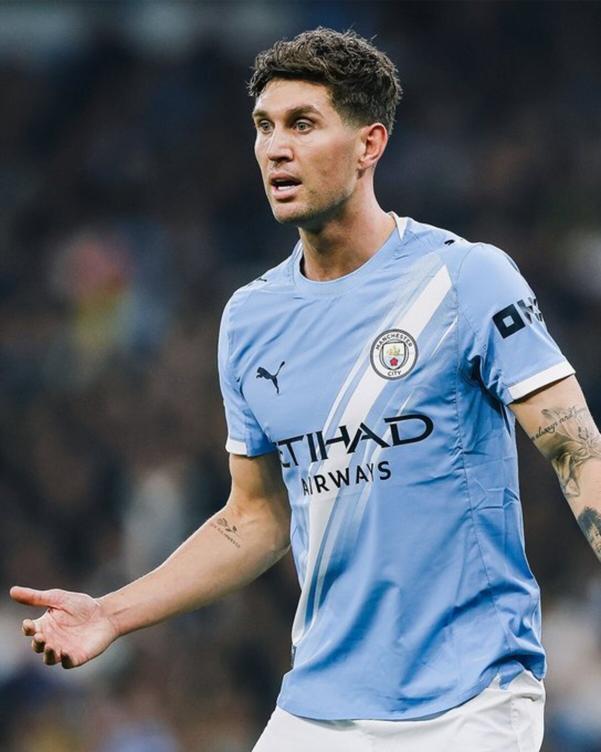 INCAR KEMENANGAN: John Stones diprediksi akan comeback saat City hadapi Forest