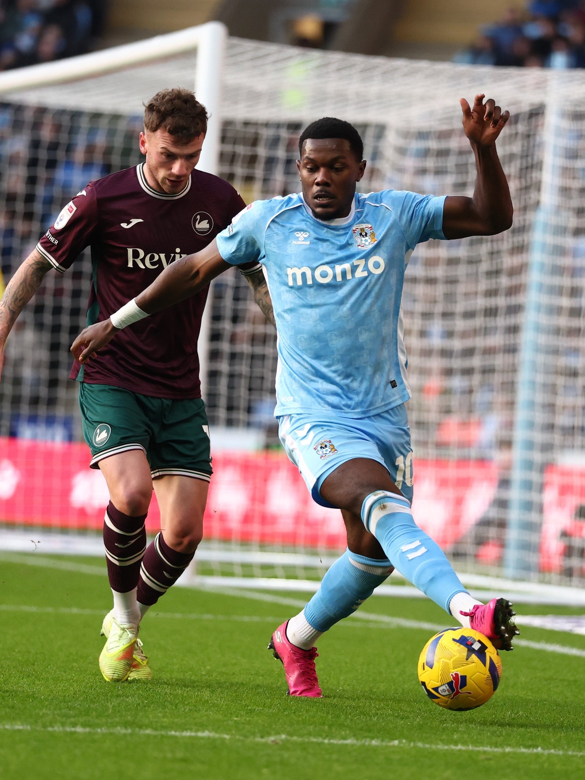 PERTARUHAN: Conventry City akan meladeni Ipswich Town di laga Championship