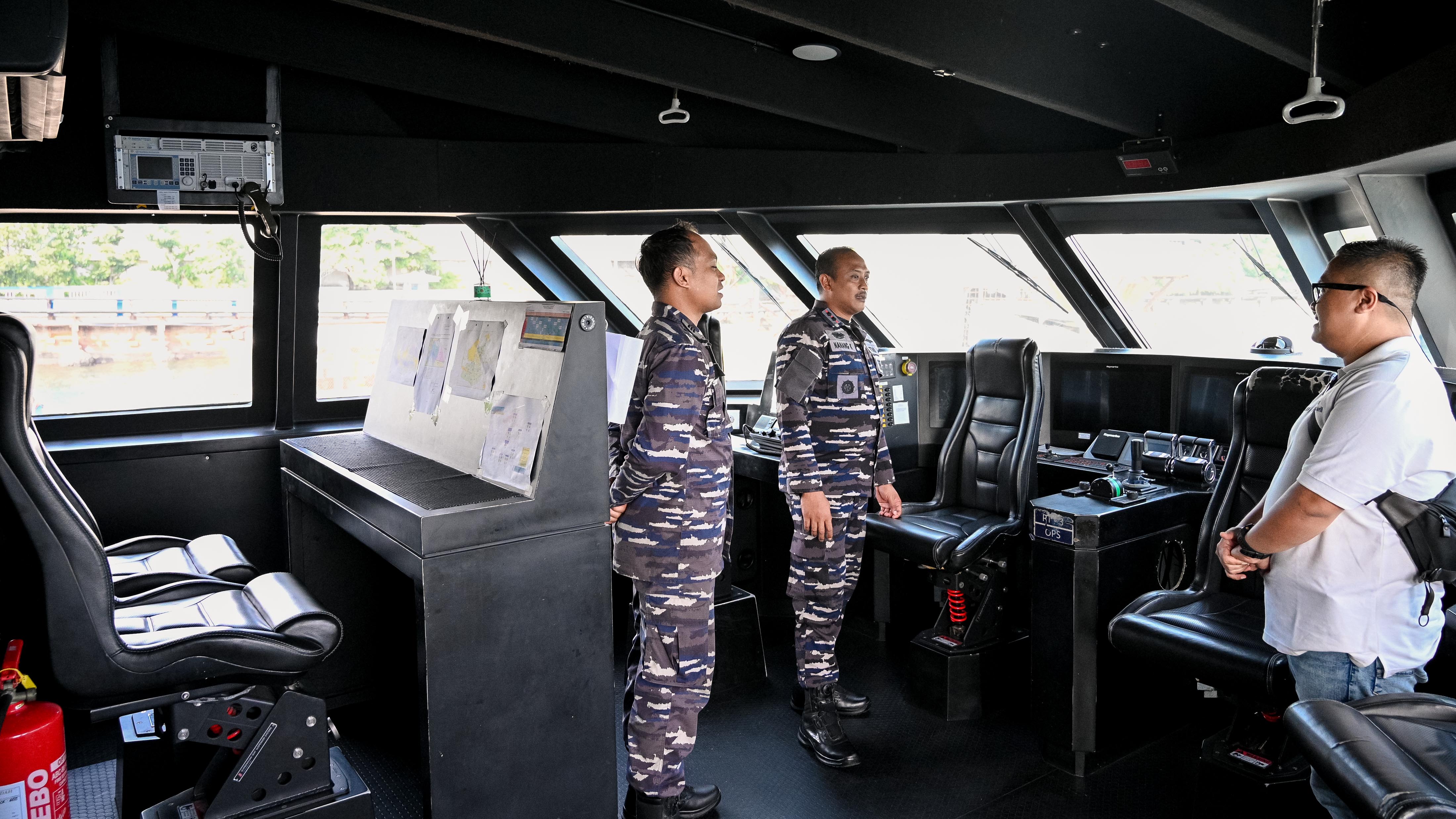 DILENGKAPI CCTV: KRI Golok-688 merupakan satu-satunya kapal TNI AL yang menggunakan sistem pendorong water jet.