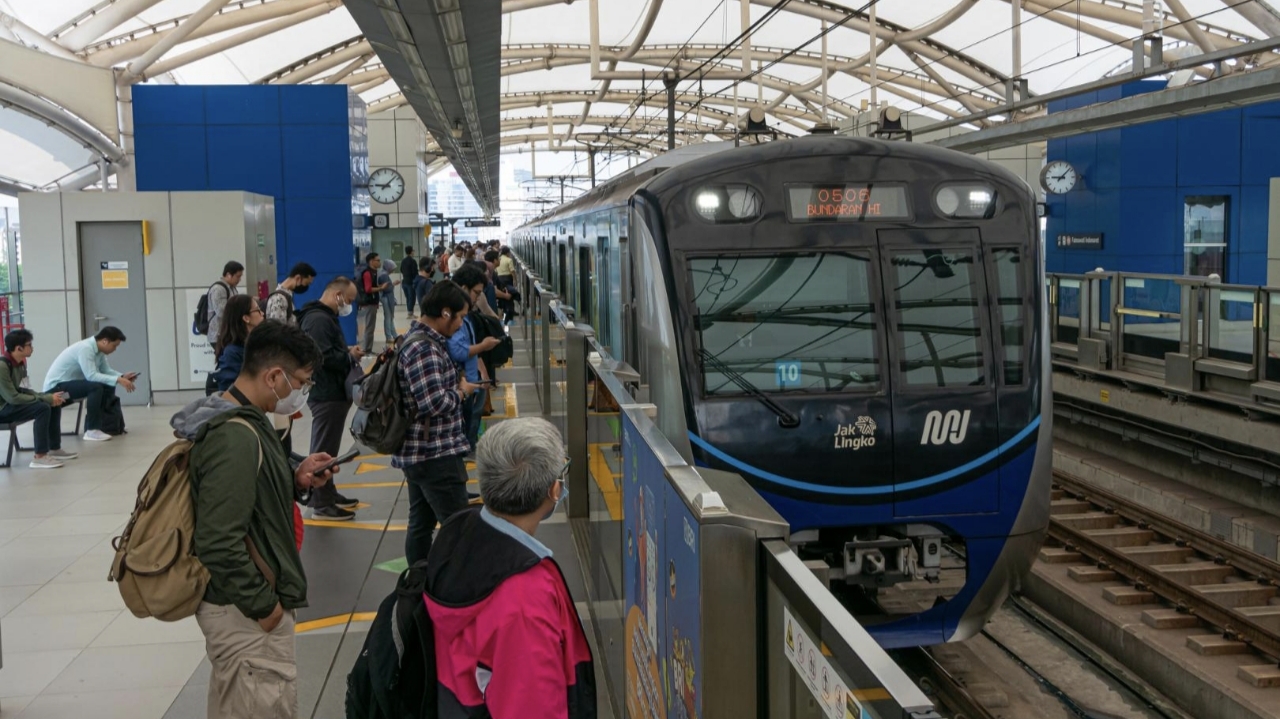 Jadwal operasional khusus MRT Jakarta malam Tahun Baru 2026.