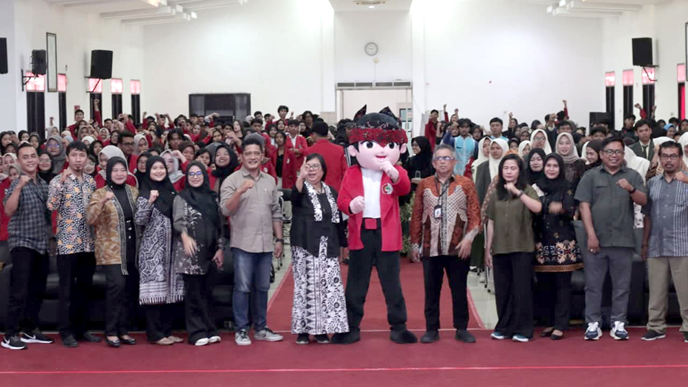 Para pelajar kelas 12 dari berbagai SMA/sederajat menghadiri launching PMB bertajuk &rsquo;Open House Untag Muda&rsquo; di Aula Untag Banyuwangi, Kamis (18/12).