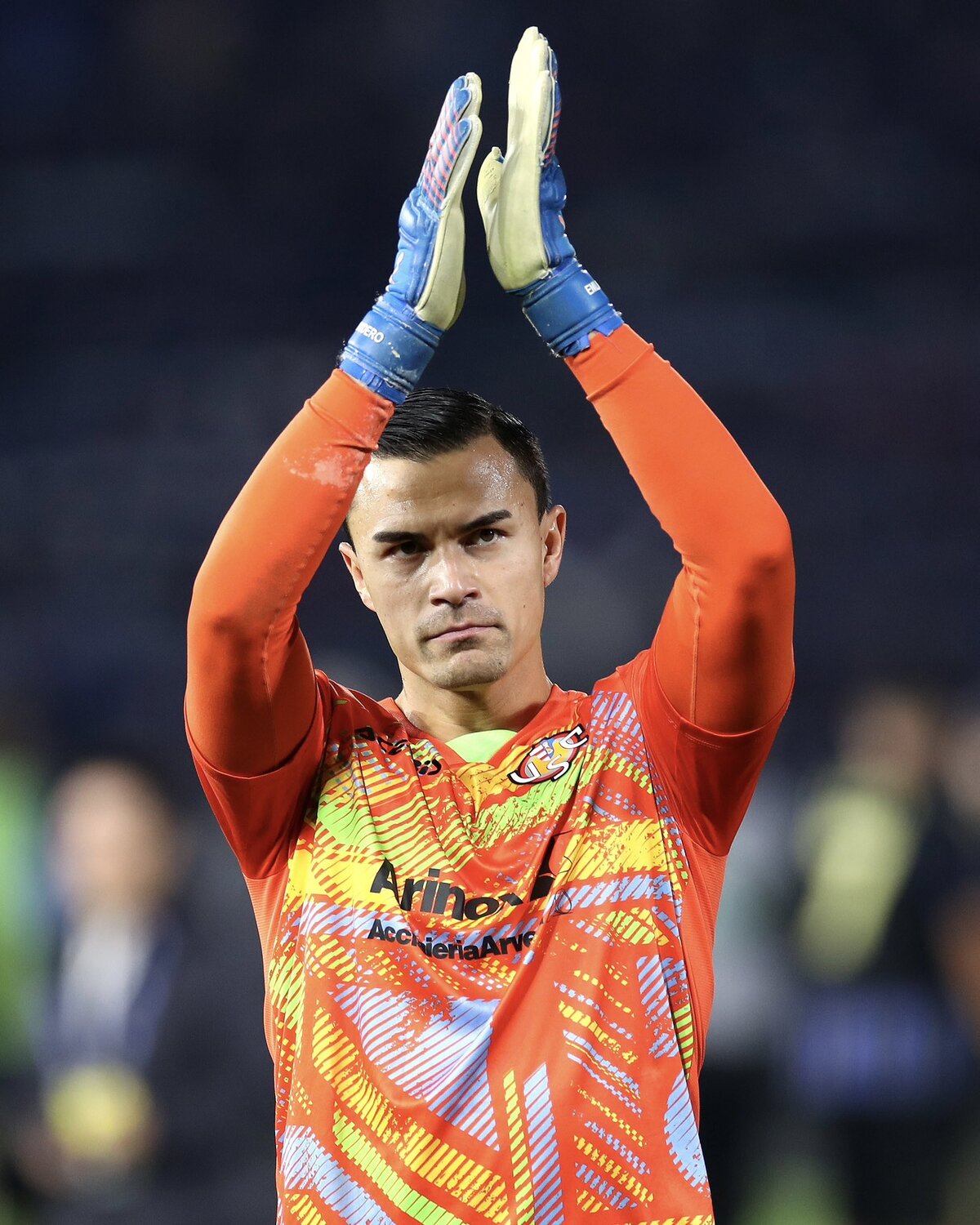 ADU KIPER TANGGUH: Kiper timnas Indonesia Emil Audero akan mengawal timnya Cremonese hadapi tuan rumah Fiorentina
