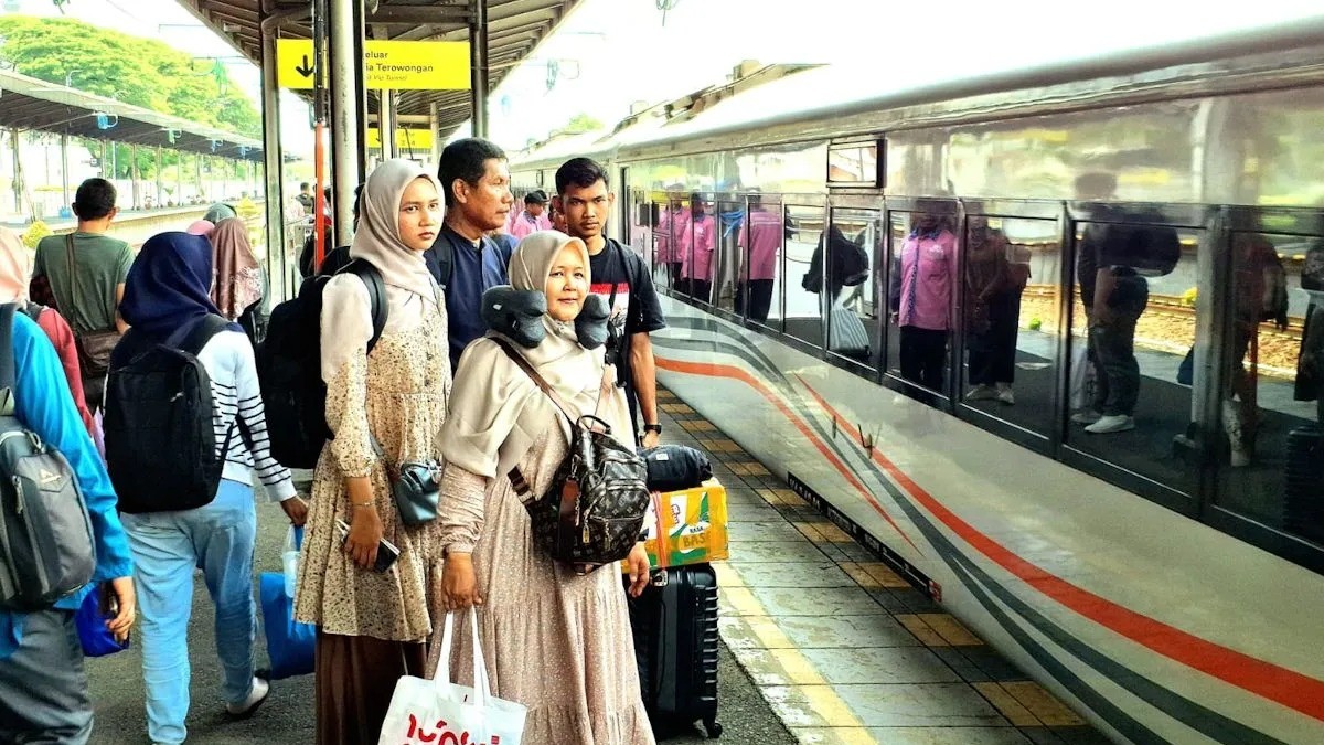 Cirebon jadi simpul strategis kereta api saat Nataru.