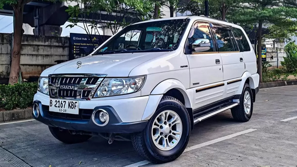 Rekomendasi harga 50 jutaan Isuzu Panther bekas.