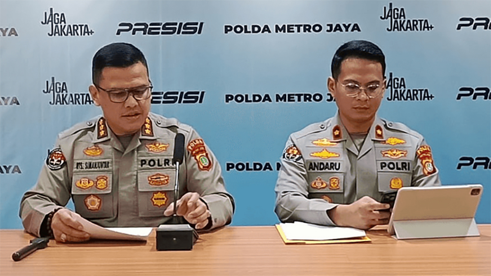 Polda Metro Jaya memastikan Ricard Lie telah berstatus tersangka sejak 15 Desember 2025. Penyidik menjadwalkan pemeriksaan pada 7 Januari 2026.
