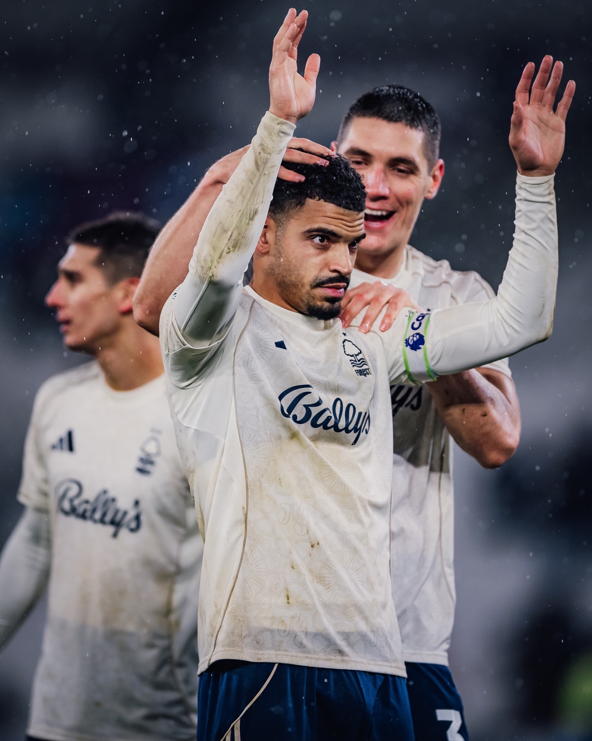 MENANG: Nottingham Forest berhasil mencuri poin penting dari markas West Ham