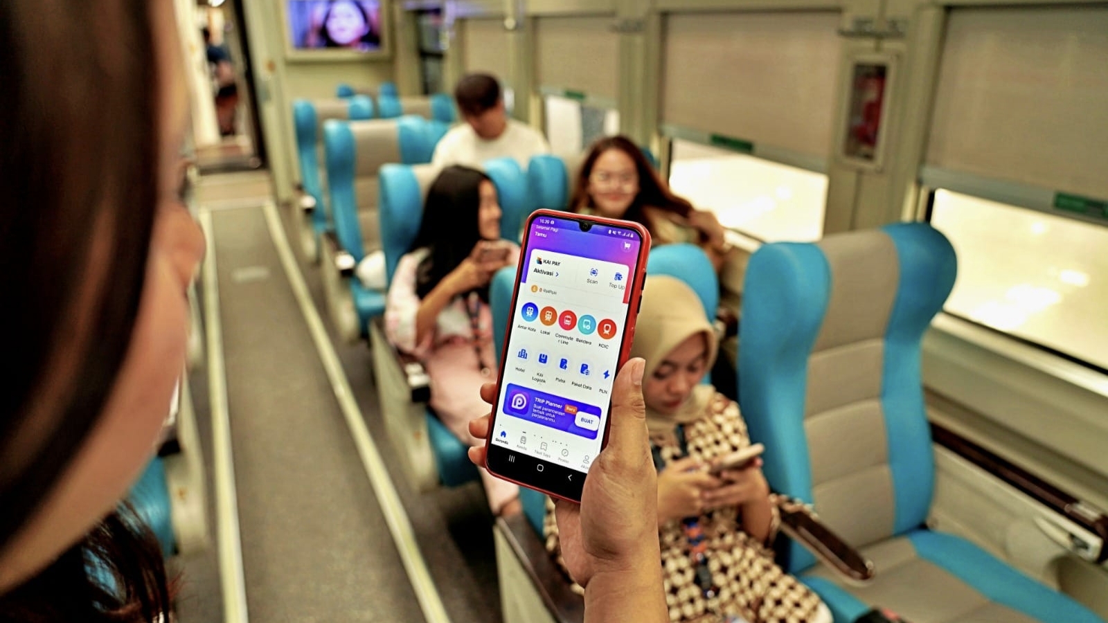 Sebanyak 75 persen pelanggan KAI Nataru 2025/2026 membeli tiket via Access by KAI.