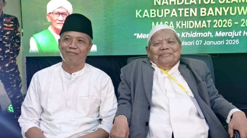 Duet KH Fachruddin Manan (kanan) sebagai Rais Syuriyah dan H. Ahmad Turmudi (kiri) sebagai Ketua Tanfidziyah PCNU Banyuwangi periode 2026&ndash;2031.