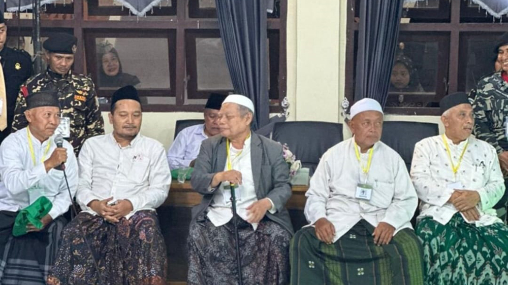 Terpilih Ahlul halli wal aqdi (AHWA) yang berasal dari sesepuh, syuriah dan tanfidziyah dari kepengurusan PCNU sebelumnya.