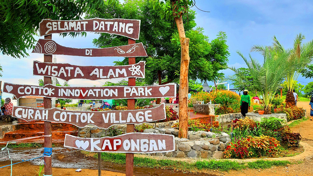 Cottok Innovation Park hadir sebagai eduwisata berbasis energi surya, menawarkan kolam pemandian, panorama bukit, dan wisata edukatif ramah keluarga.