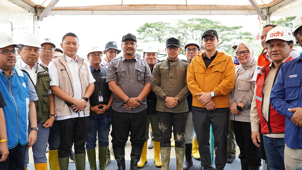 Turut Didukung BRI, Danantara Serahterimakan Huntara bagi Warga Terdampak Bencana di Aceh Tamiang
