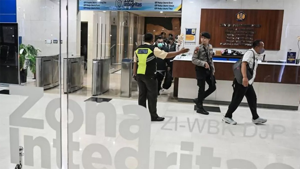 KPK menggeledah Kantor Pelayanan Pajak Madya Jakarta Utara pada 12 Januari 2026.