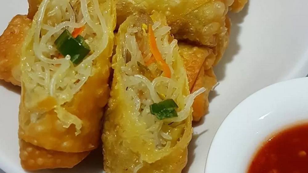 ILUSTRASI Lumpia Bihun.