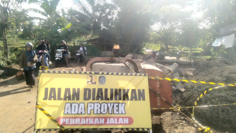Sepanjang 2025, Pemkab Banyuwangi melalui DPU CKPP menangani 504 km jalan dan 128 jembatan untuk menjaga kemantapan infrastruktur daerah.