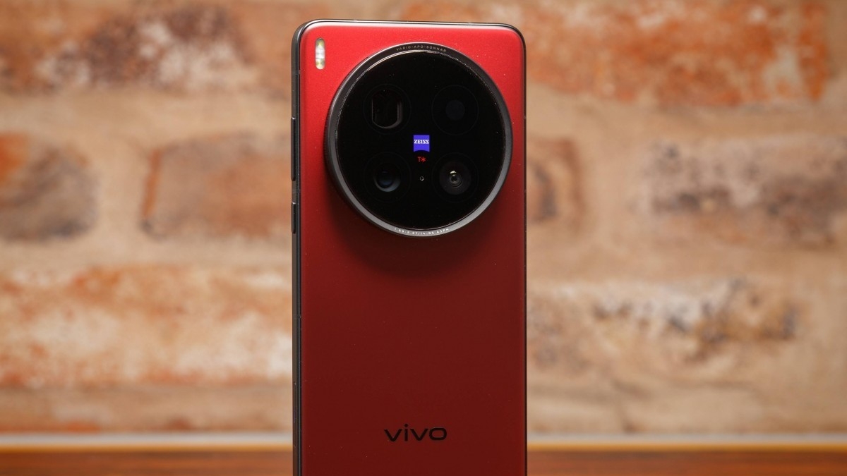 Vivo X300 Ultra lolos TKDN Indonesia.