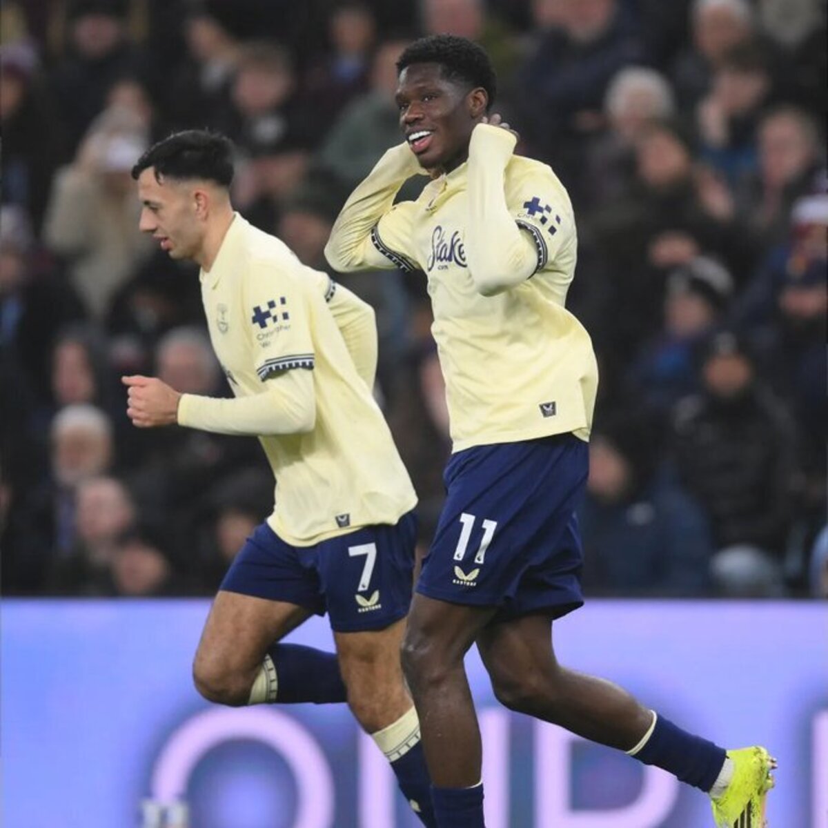MENANG: Everton sukses curi poin di markas Aston Villa