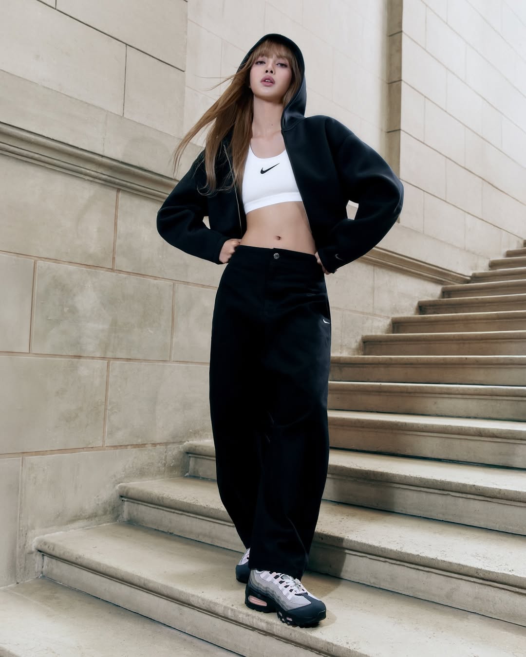 Nike secara resmi mengumumkan Lisa Blackpink sebagai mitra global terbarunya. (instagram : NikeSportswear)
