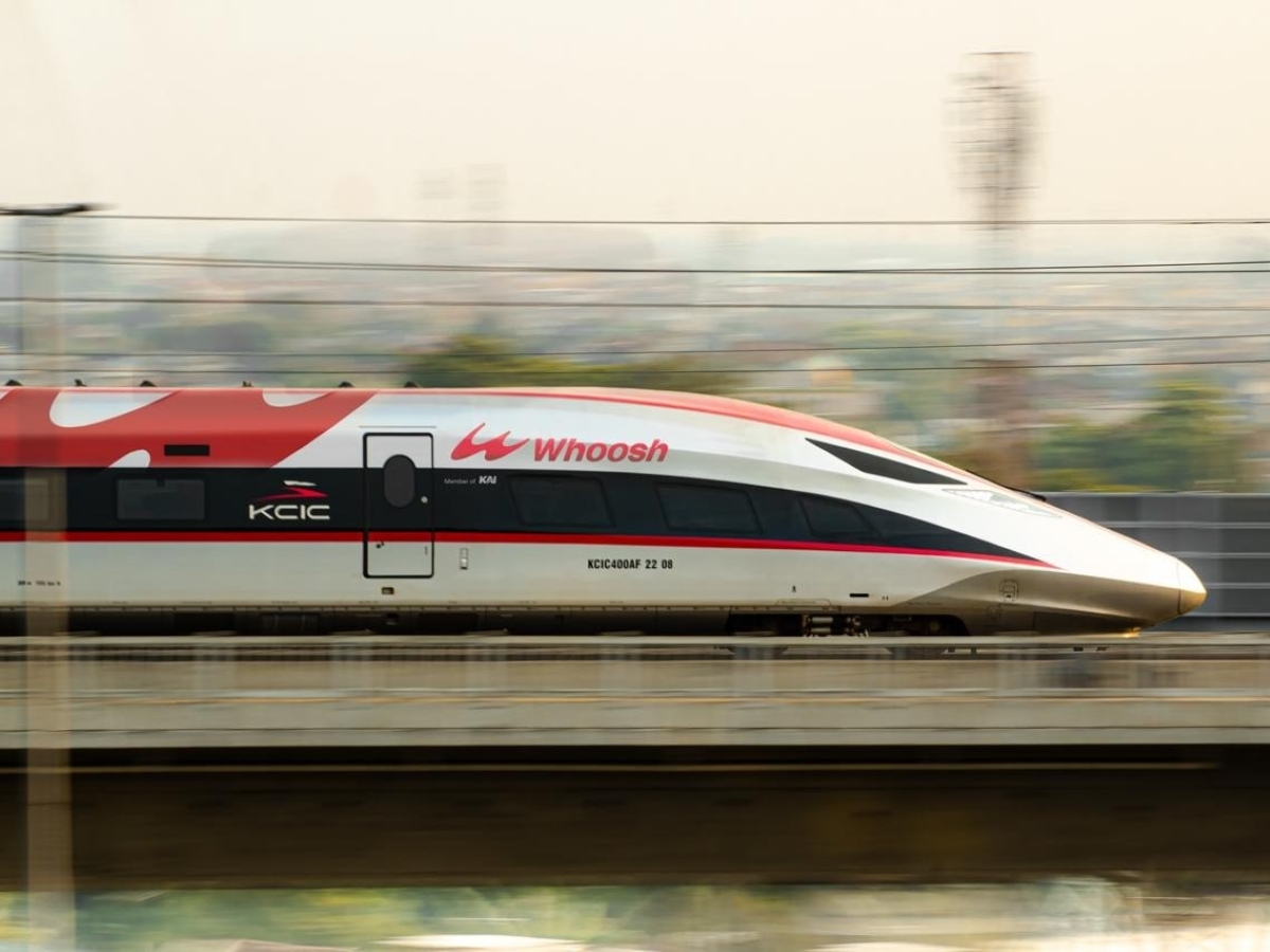 Pemerintah bahas restrukturisasi keuangan Kereta Cepat Whoosh.