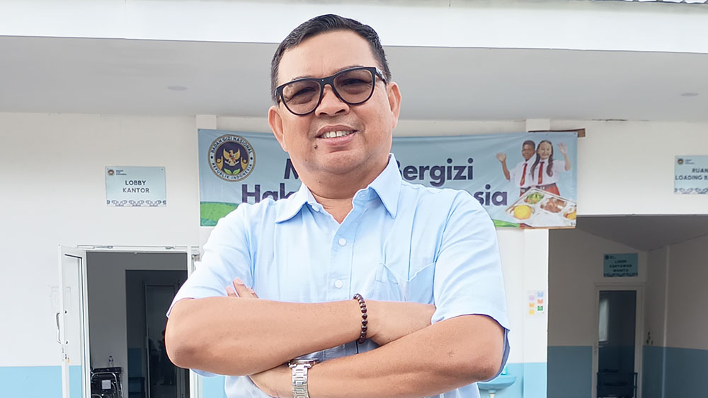 H Ali Mansur meraih SoJ Award 2026 berkat dedikasinya mengelola lima SPPG Program Makan Bergizi Gratis bagi siswa Banyuwangi.