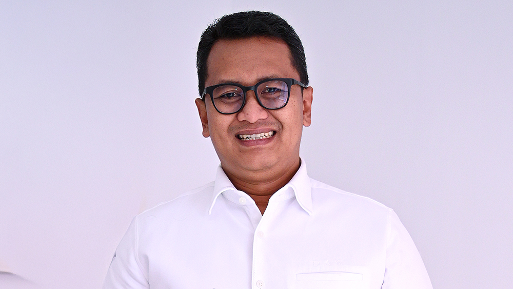 Dede Abdul Ghany meraih SoJ Award 2026 berkat SPBE Rogojampi yang memperkuat distribusi LPG dan ketahanan energi Banyuwangi.