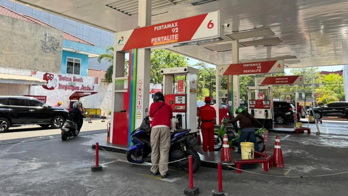 Pertamina Patra Niaga Jatimbalinus setorkan PBBKB Rp4,3 triliun sepanjang 2025.
