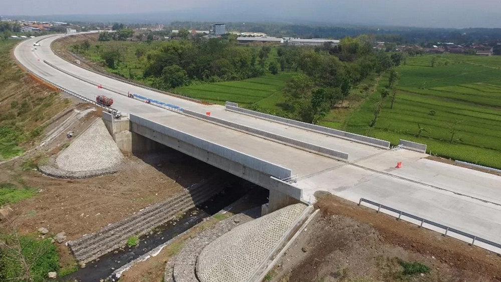 Ilustrasi pembangunan jalan tol.