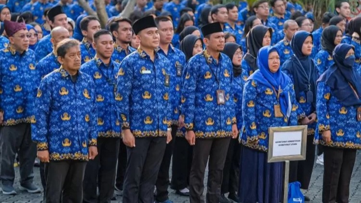 Aturan terbaru seragam ASN resmi ditegaskan.