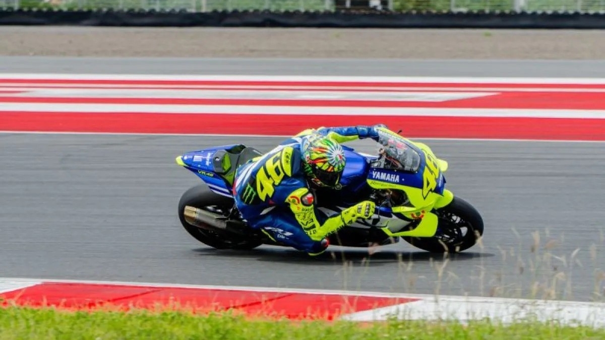 Valentino Rossi menjajal Sirkuit Mandalika untuk pertama kalinya.
