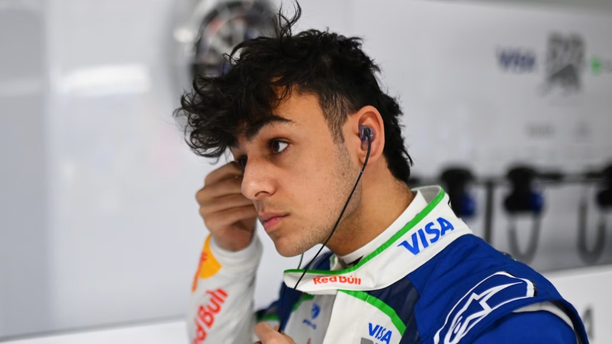 Arvid Lindblad puas jalani uji coba mobil Racing Bulls.