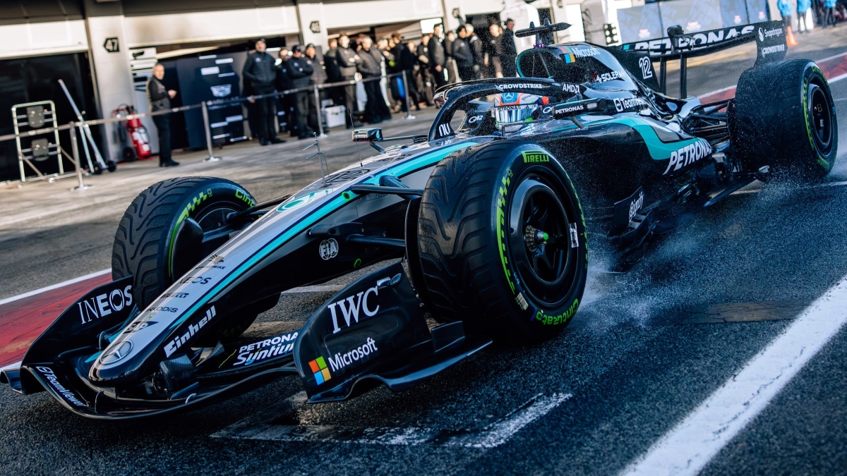 Mercedes tuntaskan shakedown Barcelona dengan hasil positif.