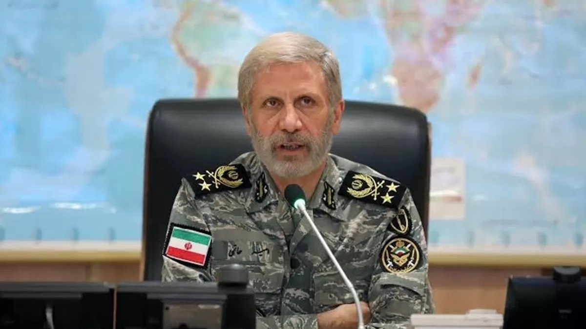 Panglima militer Iran peringatkan AS dan Israel.