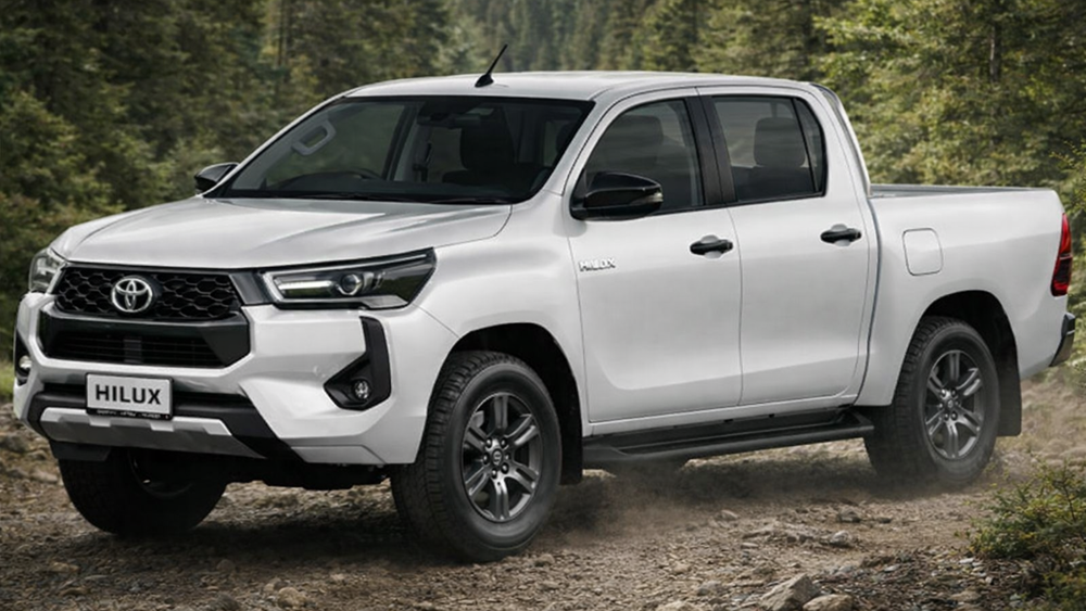 Toyota New Hilux Single Cabin Diesel kini dibekali mesin GD-series terbaru. Lebih bertenaga, irit, dan siap kerja berat di berbagai medan.