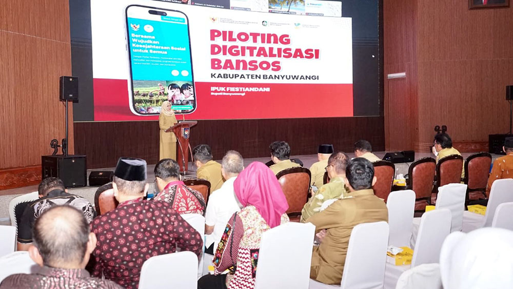 Digitalisasi bansos bakal diterapkan di 41 kabupaten/kota. Banyuwangi jadi piloting nasional, Bupati Ipuk paparkan kiat sukses di Kemendagri.