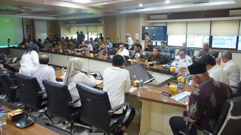 Pemkab Tanah Datar mendorong percepatan pembangunan Tol Padang&ndash;Pekanbaru Seksi Bukittinggi&ndash;Sicincin bersama Kementerian PU RI.