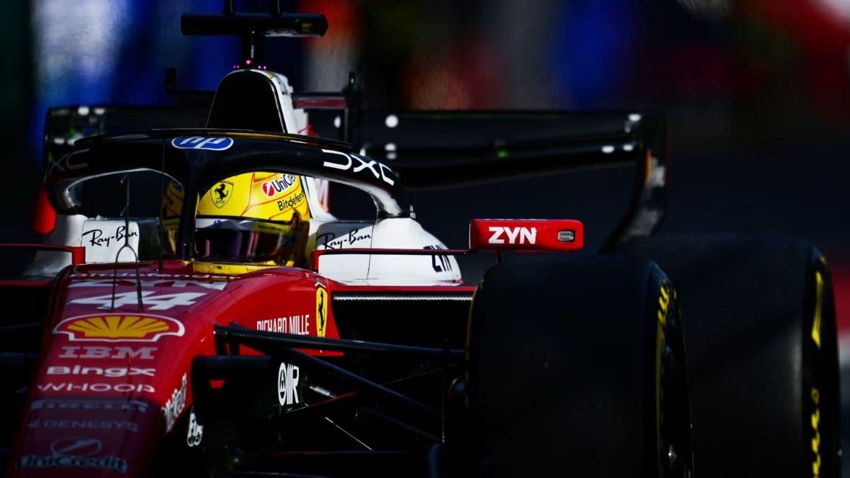 Lewis Hamilton merasakan mental juara dan antusiasme tinggi di Ferrari.