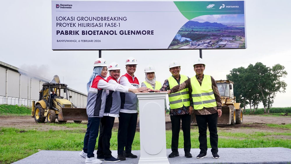 Banyuwangi akan memiliki pabrik bioetanol berkapasitas 30 ribu KL per tahun di PG Glenmore, mendukung transisi energi dan serapan tebu petani.