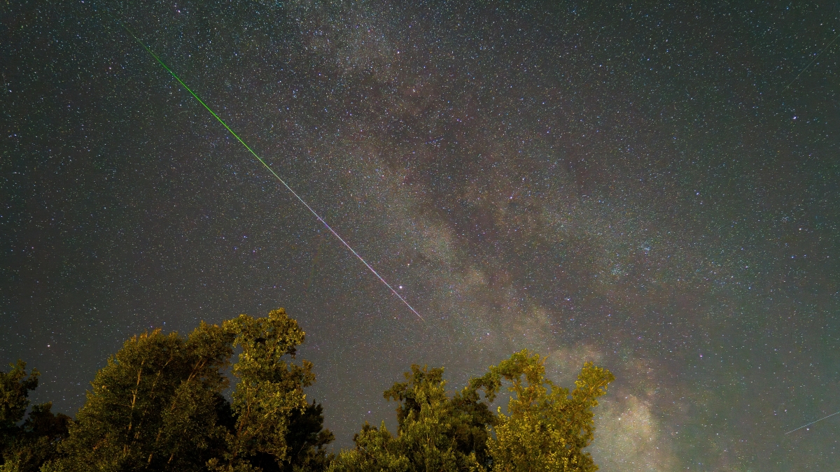 Hujan meteor Alpha Centaurid mencapai puncak 8 Februari 2026.