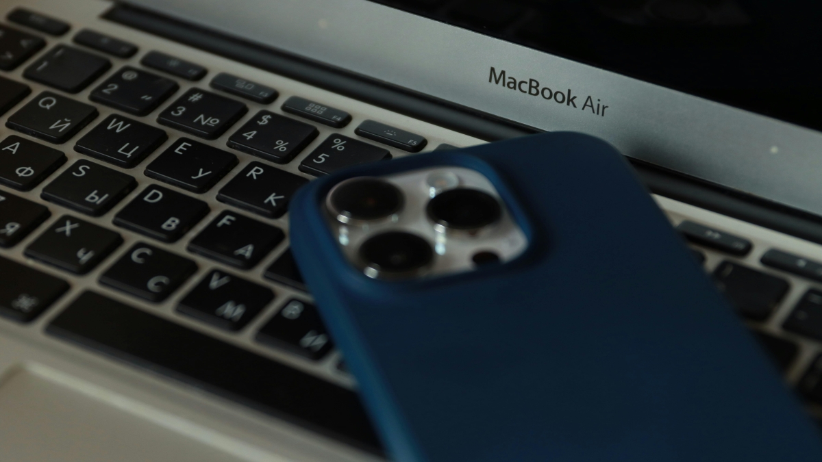 Apple membatalkan layanan kesehatan AI mandiri.