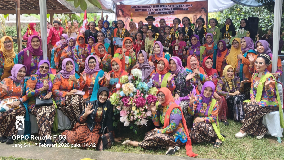 Pengurus KKI Banyuwangi beserta pemenang lomba dalam rangka HUT KKI ke-6 diPelinggihan Dinas Koperasi Banyuwangi, Sabtu (7/2/2026).
