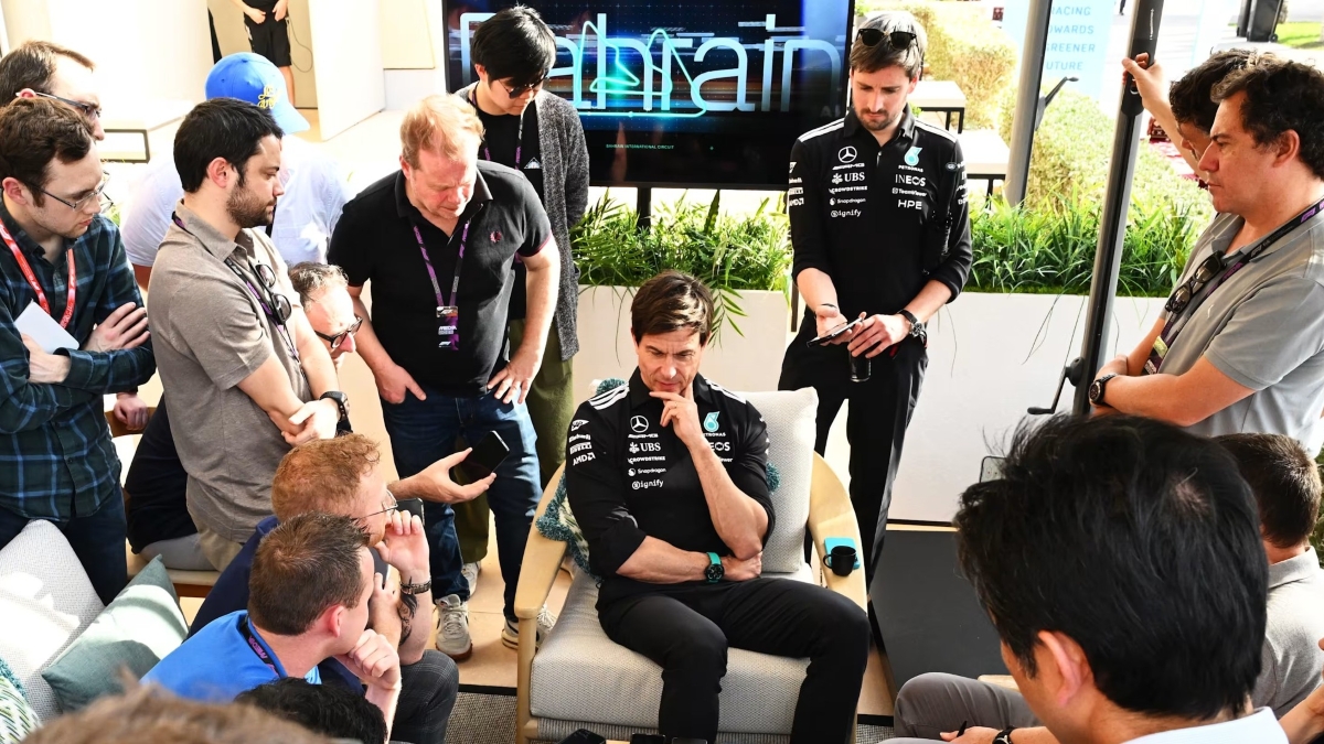 Toto Wolff akui Mercedes belum maksimal di tes Bahrain 2026.