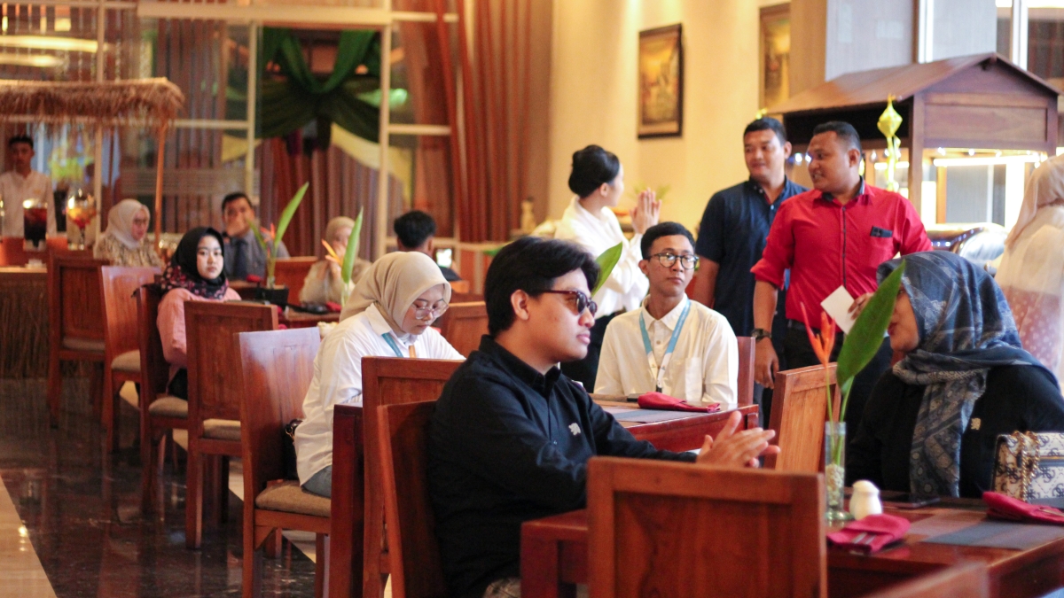 Hotel Santika Banyuwangi hadirkan paket buka puasa KURMA.