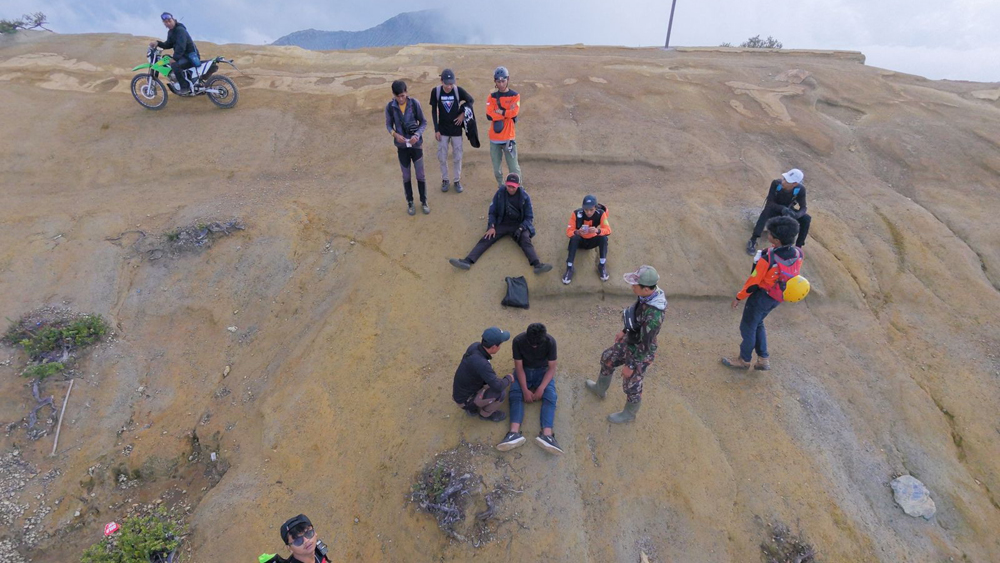 SELAMAT: Muhammad Dzikri Maulana, 16, ditemukan tim SAR di area tebing dengan jarak sekitar 890 meter dari lokasi hilang, Kamis (19/2) pukul 16.16.
