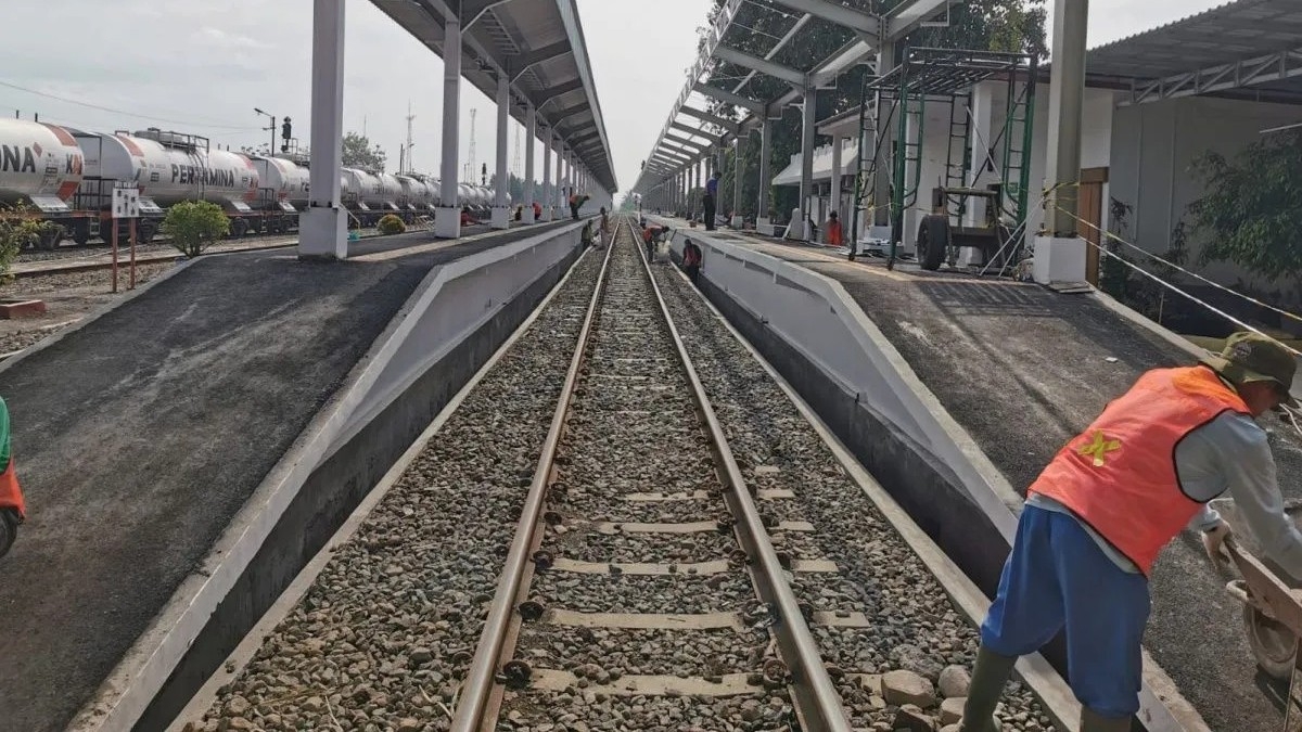 KAI tingkatkan fasilitas kereta api di Stasiun Maos.