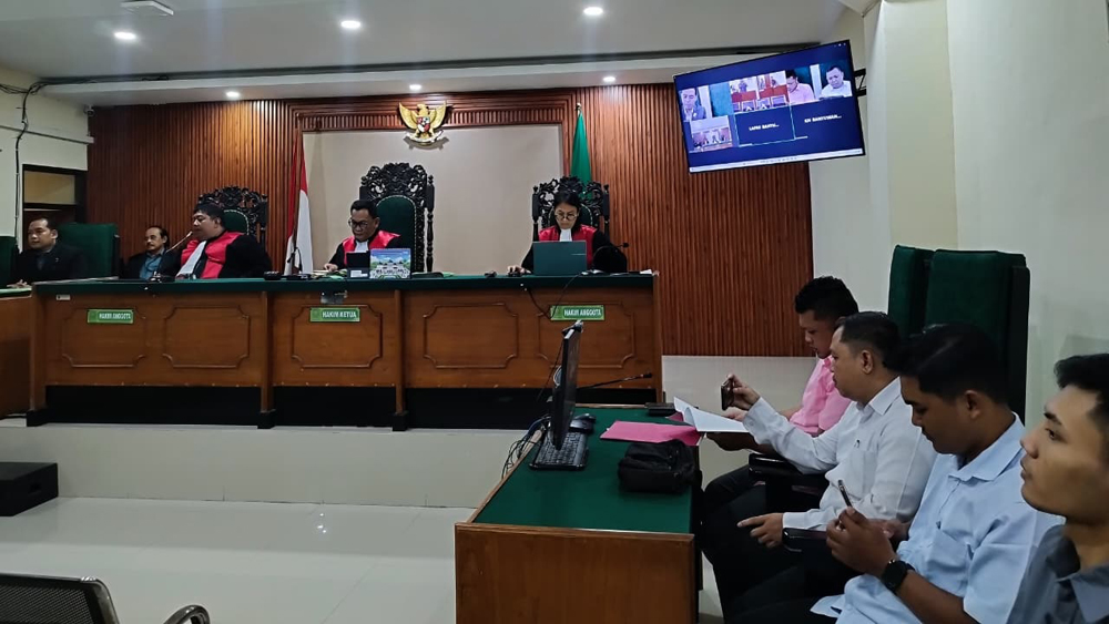 Kuasa hukum penggugat maupun tergugat hadir dalam sidang perdata yang berlangsung di ruang Cakra Pengadilan Negeri Banyuwangi, Rabu (25/2).