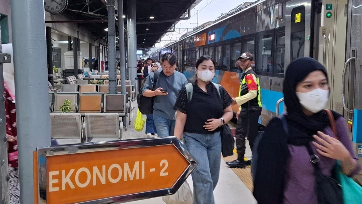 KAI siapkan 61,8 juta kapasitas kereta api untuk Angkutan Lebaran 2026.