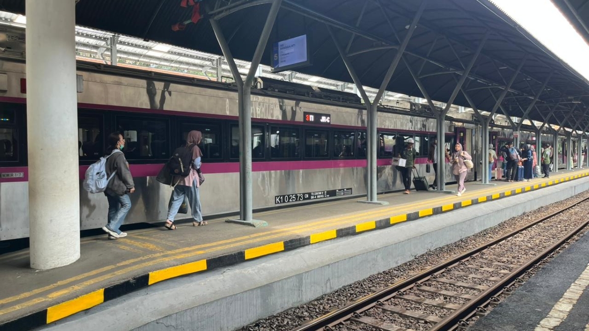 130 ribu kursi kereta api mudik Lebaran 2026 dari Daop 8 Surabaya masih tersedia.