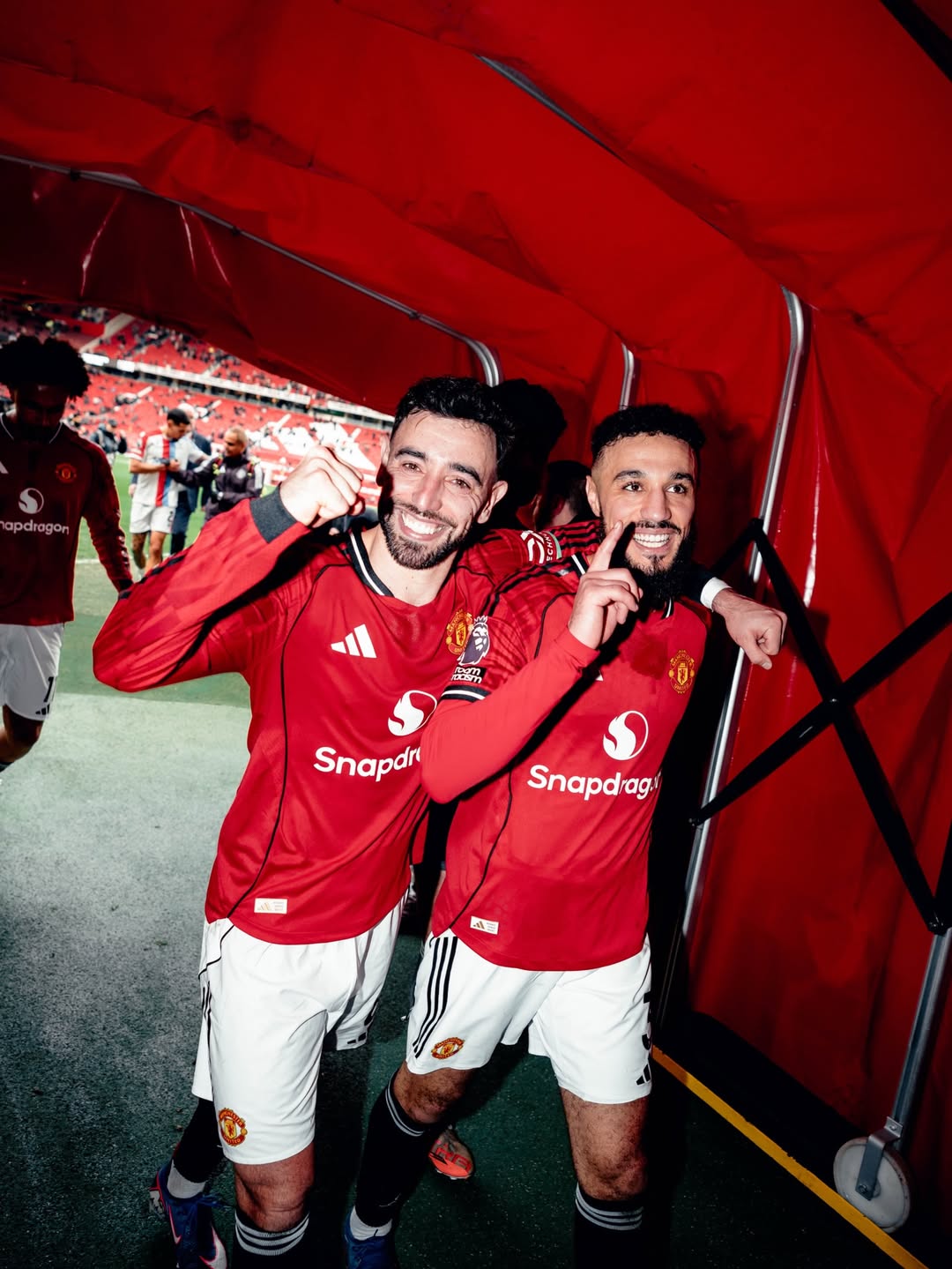 Selebrasi Bruno Fernandes seusai laga menghadapi Crystal Place.