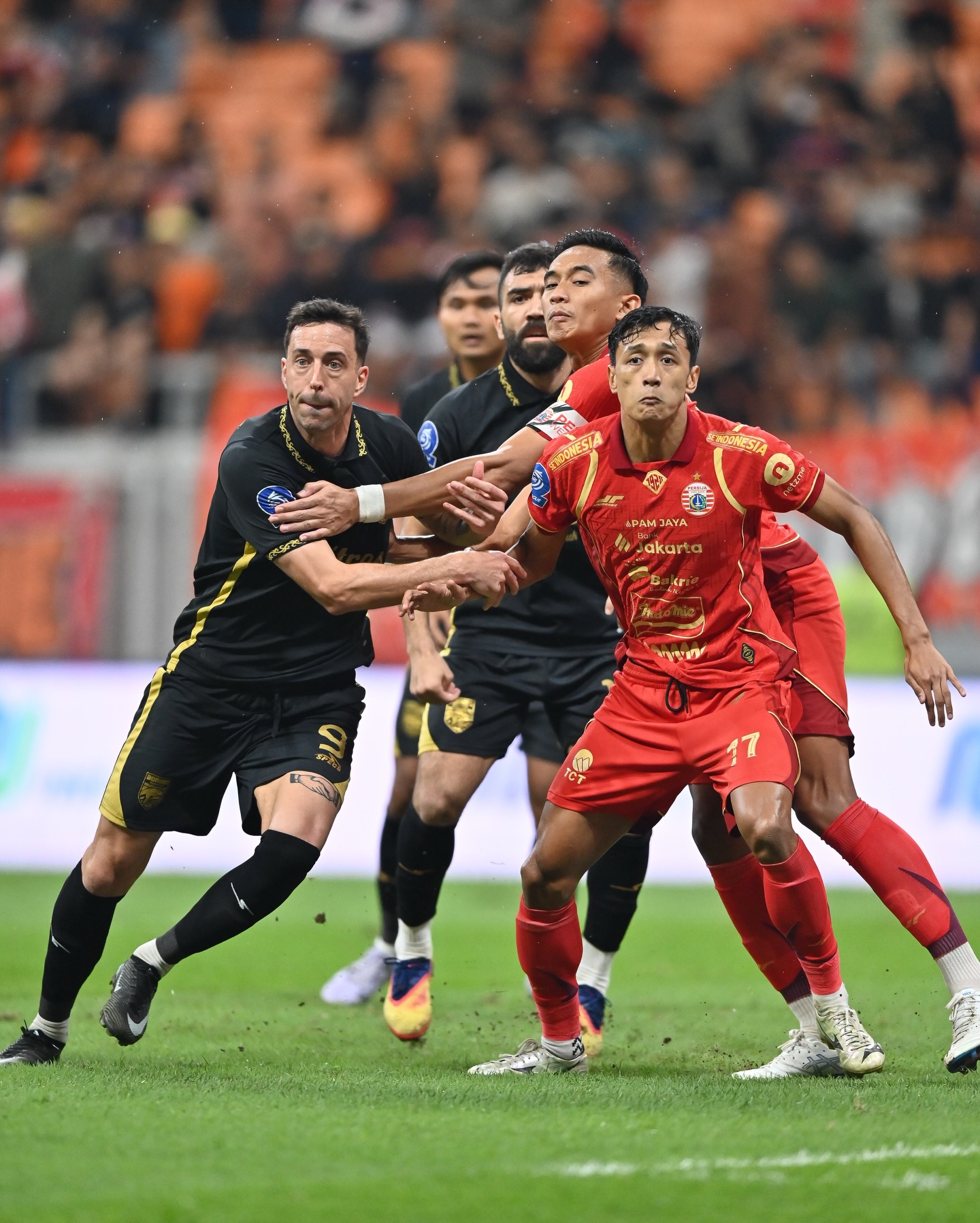 Borneo FC tahan imbang Persija Jakarta.