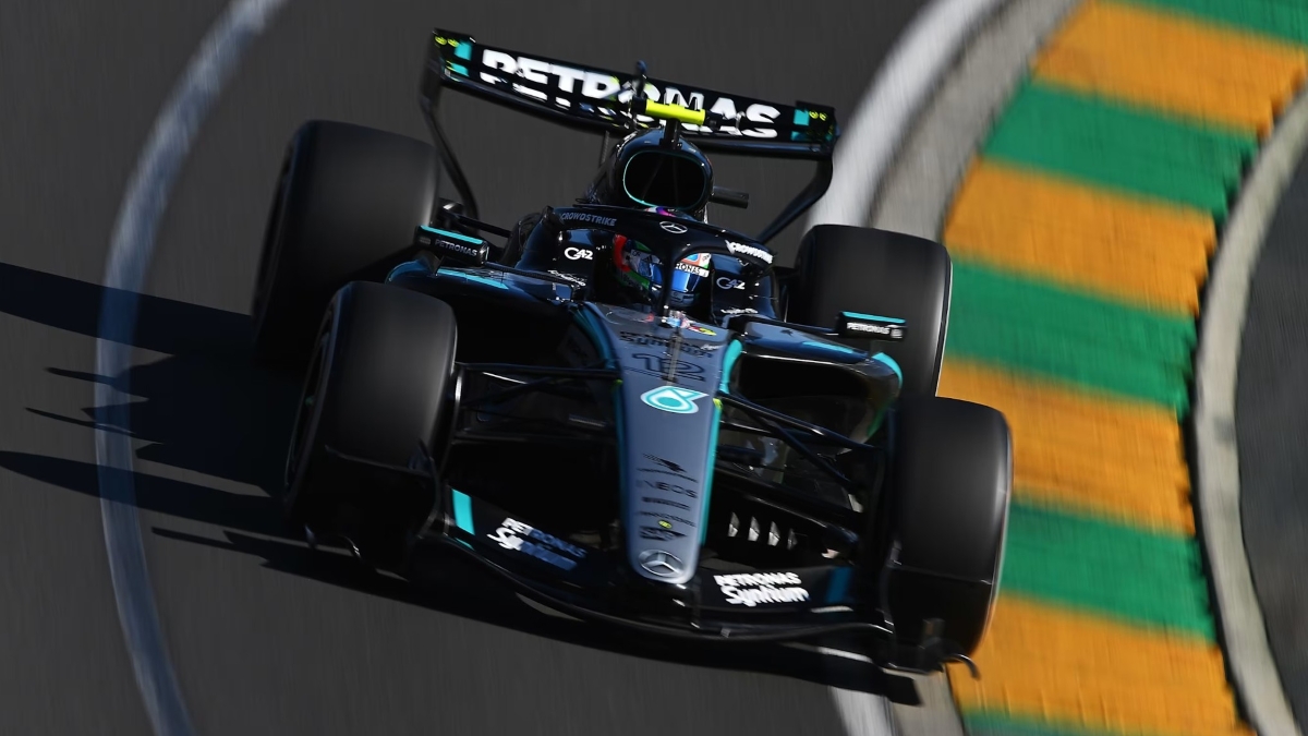 Pembalap Mercedes Kimi Antonelli mengalami kecelakaan saat menjalani sesi latihan bebas di Sirkuit Albert Park, Australia, Sabtu (7/3/2026).