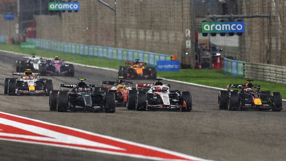 George Russell rayakan pole perdana F1 2026 di Australia, Sabtu (7/3/2026).